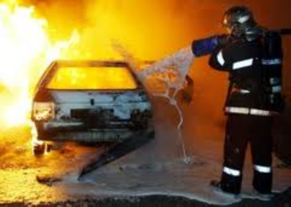 Venafro, in fiamme l’auto di un sacerdote