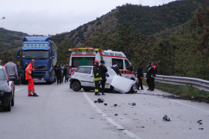 Tir contro auto, muore un 29enne