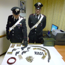 Arsenale in casa, arrestato un 62enne