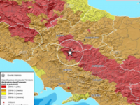 Sisma, la terra continua a tremare