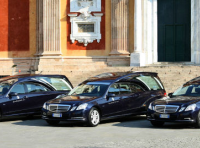 Lotta al sommerso, scoperti dalla Finanza 5 becchini che lavoravano in nero