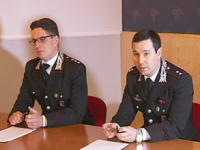 Estorcevano soldi ai commercianti, zia e nipote in manette