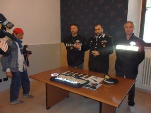 Un chilo di hashish nell’auto, 30enne in manette