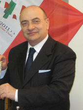 Spese pazze, indagato Picciano: pranzi, buffet e acquisti personali