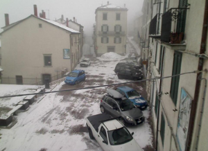 Neve e temperature in picchiata, torna l’inverno