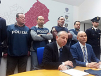 Truffa e ricettazione, due persone in manette