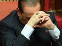 La Giunta ha deciso: Berlusconi deve decadere