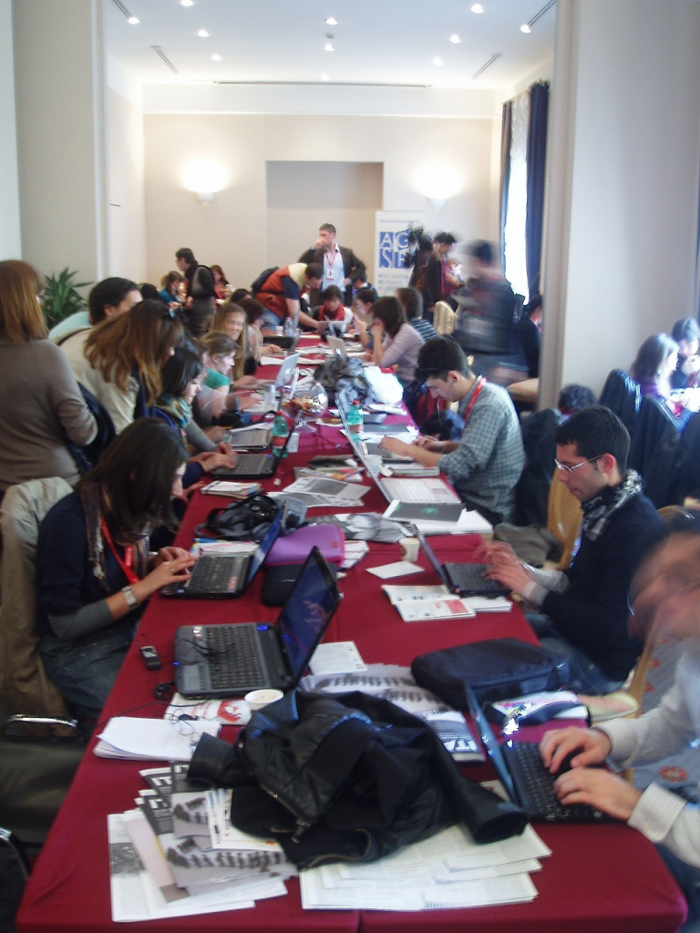 Il giornalismo critico sta vivendo una seconda giovinezza