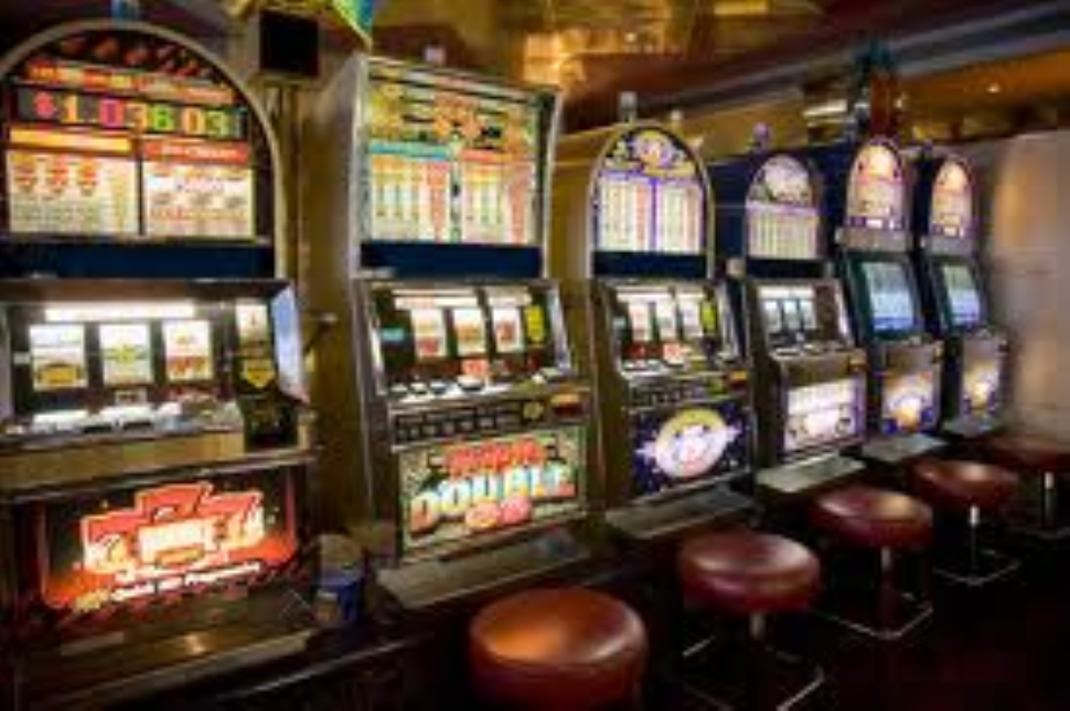 Termoli, giocatore vince 353.000 alla slot