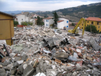 Stop ai pagamenti, chiudono i cantieri post sisma