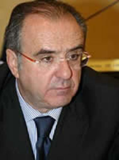 Caso castello Angioino, Vitagliano: “Il sindaco Manuele come mio padre”