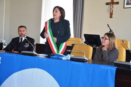 Via alla stagione turistica con la consegna della Bandiera blu 2014