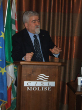 “Si all’integrazione, ma salviamo i lavoratori”