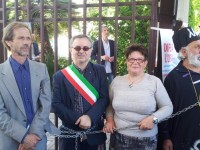 Ss Rosario, Sorbo si incatena ai cancelli dell’ospedale