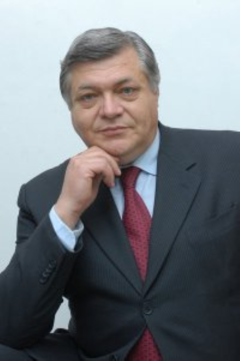 Palazzo San Giorgio, consiglio a oltranza sul bilancio