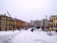 Continua a nevicare nelle aree del cratere
