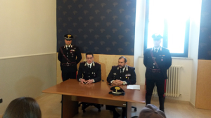 Tenta di rapinare un anziano, 26enne di Campobasso in manette