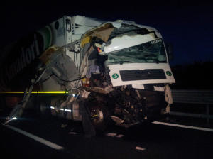 Donna di 32 anni travolta e uccisa da un camion