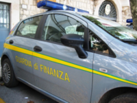 Mancata emissione di scontrini fiscali, saracinesche abbassate per otto attività