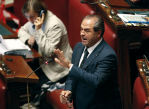 Lavoratori Dec, Di Pietro porta il caso in Parlamento