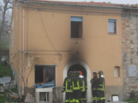 Tragedia a Spinete, muore carbonizzato