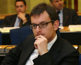 Romano: “Chiudere il Cardarelli per smantellare la sanità pubblica?”