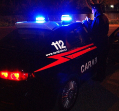 Furto a Mirabello: inseguiti dai carabinieri, i ladri abbandonano parte della refurtiva
