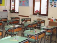 Busso, torna la vecchia maestra e gli alunni disertano le aule