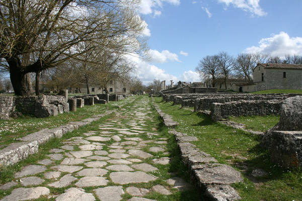 Pacchetti per tutti e accoglienza di livello: ecco il piano del turismo