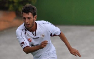 Tegola Agnone, frattura per Pifano