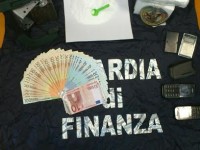 Rimane in carcere lo spacciatore albanese arrestato ai baschi verdi