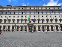 Stipendi a via Berta, appello a Delrio