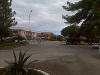 Via Don Luigi Sturzo – segnaletica orizzontale assente