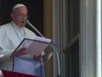 Nell’Angelus Bergoglio ringrazia il Molise