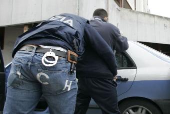 Traffico di droga, marito e moglie in manette