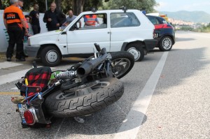 Scontro Harley-Panda, centauro in ospedale