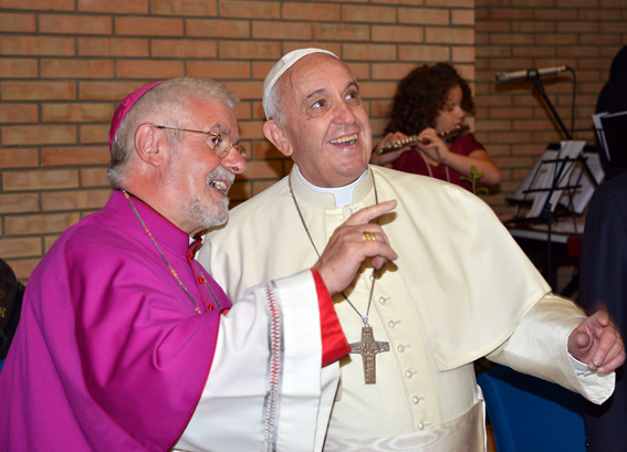 L’opposizione ‘bacchetta’ la Curia e Bregantini reagisce: “Sono attonito e incredulo”