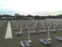 La mareggiata porta due chili di marijuana sulla riva di Campomarino Lido