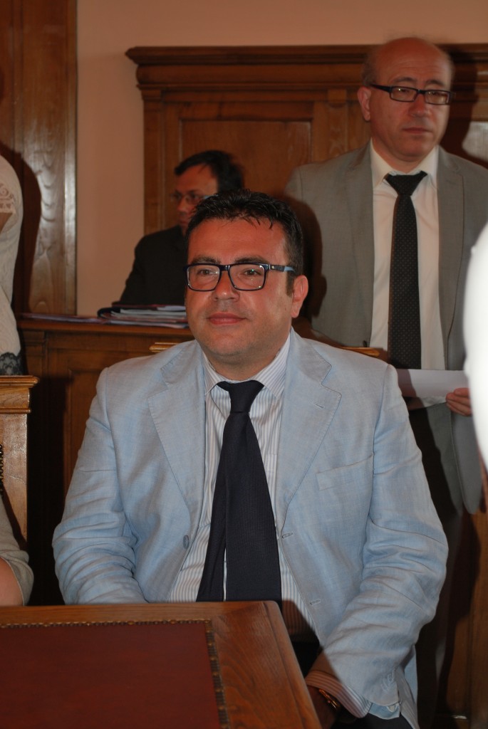 Sequestrata la frutta ad un ambulante abusivo