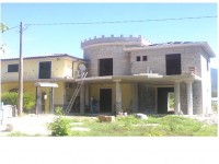 Fabbricato abusivo, scatta il sequestro della Forestale