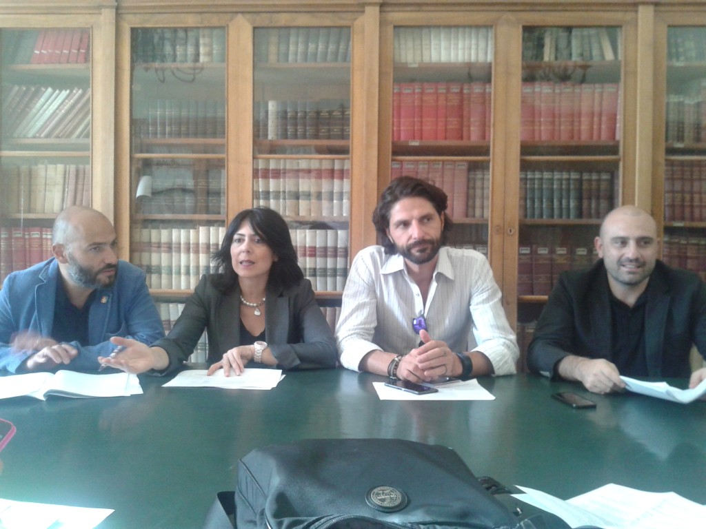 I grillini: perché non si apre il parcheggio della Città nella Città?