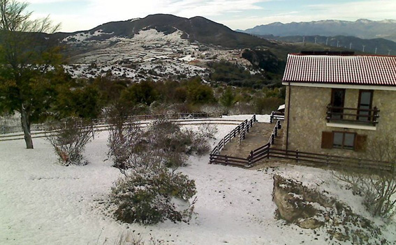 Anticipo d’inverno, prima neve in alto Molise