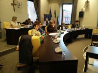 Tra le polemiche dell’opposizione Sbrocca approva il bilancio in consiglio