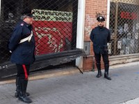 Bomba carta fatta esplodere davanti ad una parruccheria