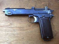 Ha in casa arma dell’esercito imperiale austriaco, 39enne denunciata