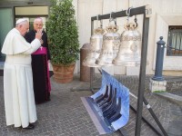 Tre campane agnonesi in Indonesia