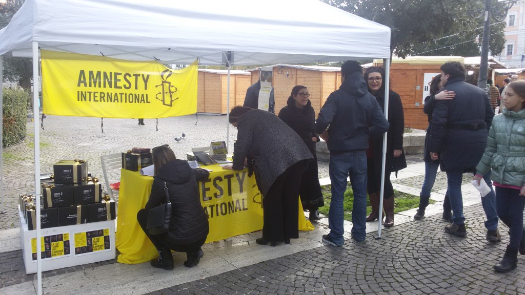 Amnesty in piazza per i diritti umani