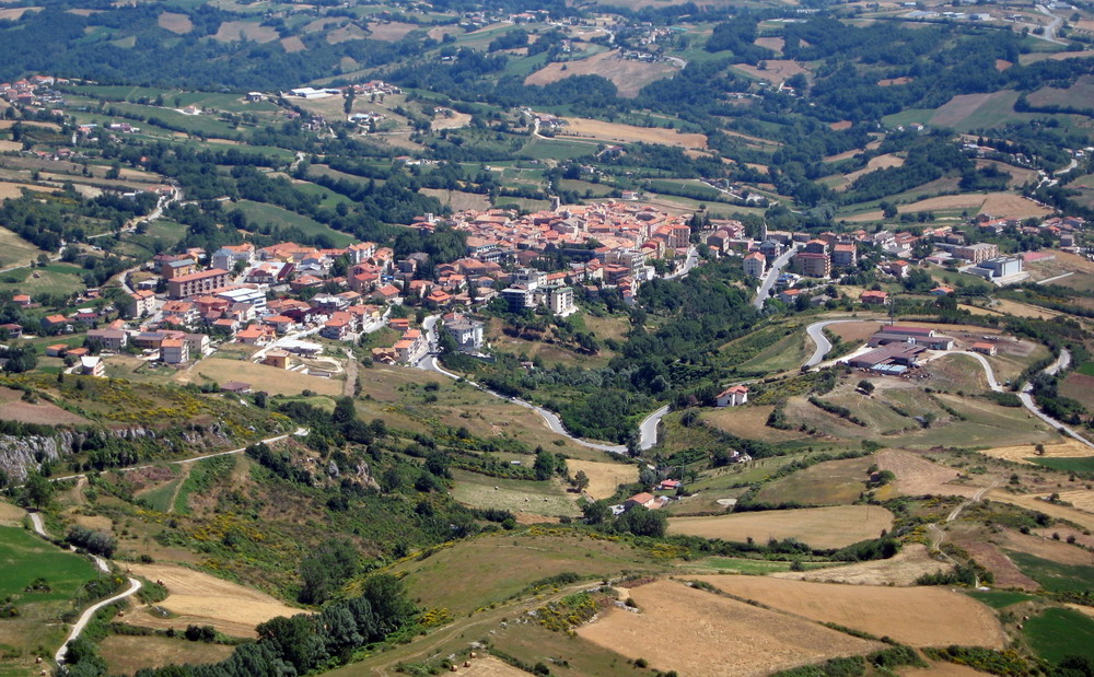 Frosolone, incendio nella notte