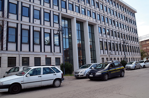 Rapinò farmacia a Termoli, condannato a due anni di reclusione