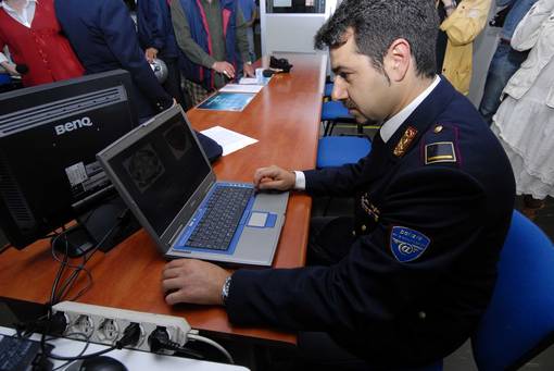 La Polizia: attenti alle cyber truffe